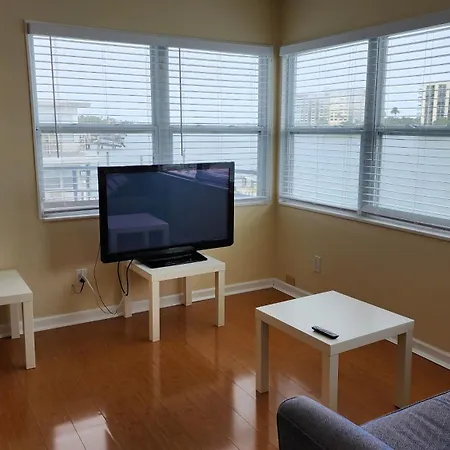 By The Beach Rentals Clearwater Beach Room photo