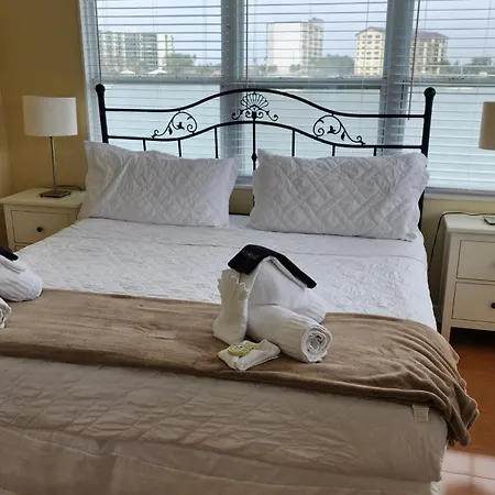 By The Beach Rentals Clearwater Beach Room photo