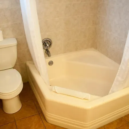 By The Beach Rentals Clearwater Beach Room photo