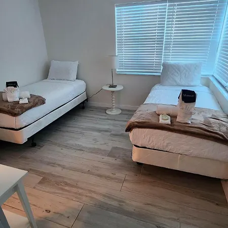 By The Beach Rentals Clearwater Beach Room photo