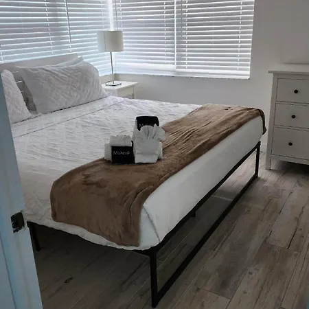 By The Beach Rentals Clearwater Beach Room photo
